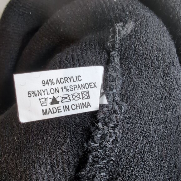 DODGE Old Time Hockey Beanie/Toque Red Black White Pompom, One Size - Picture 4 of 5